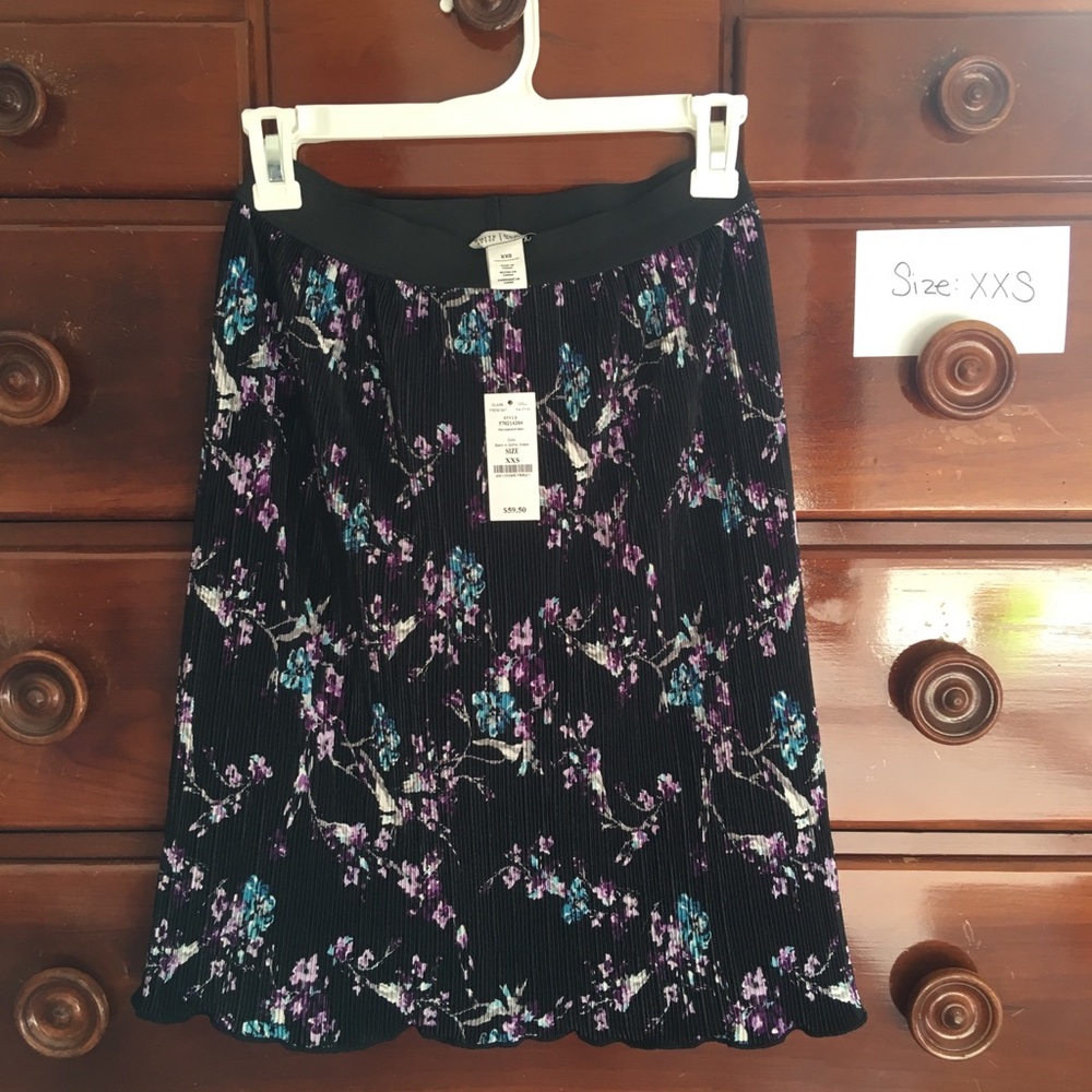 WHBM Skirt NWT